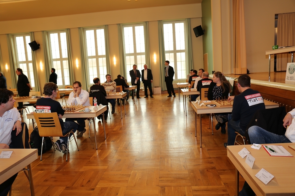 Blick in den geräumigen Turniersaal – Aula der Mittelschule am Zeller Berg in Aue