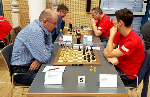 Die Trierer konnten den Rückstand nur noch durch einen Sieg am 8. Brett durch Laszlo Gonda ausgleichen